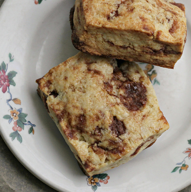 cinnamon honey scones