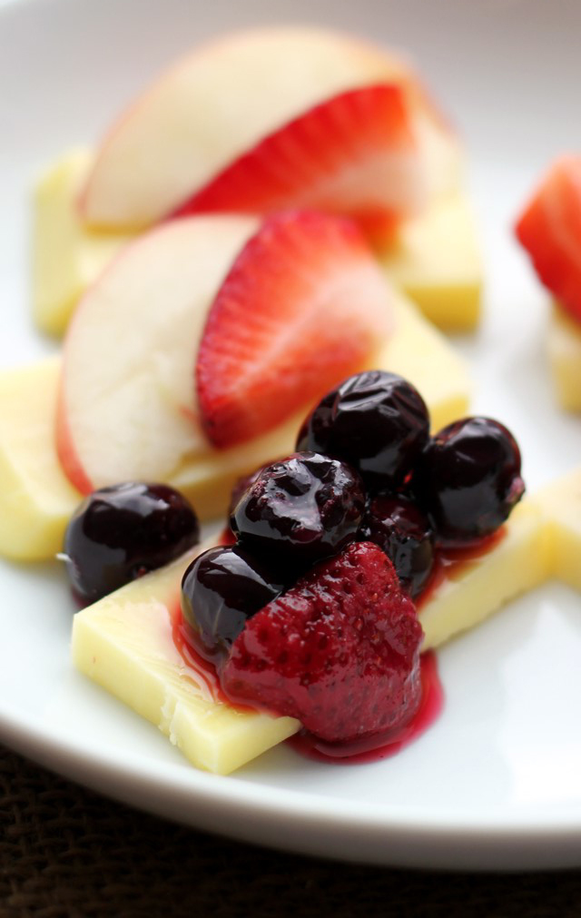 berrylicious summer fruit and cheese bites