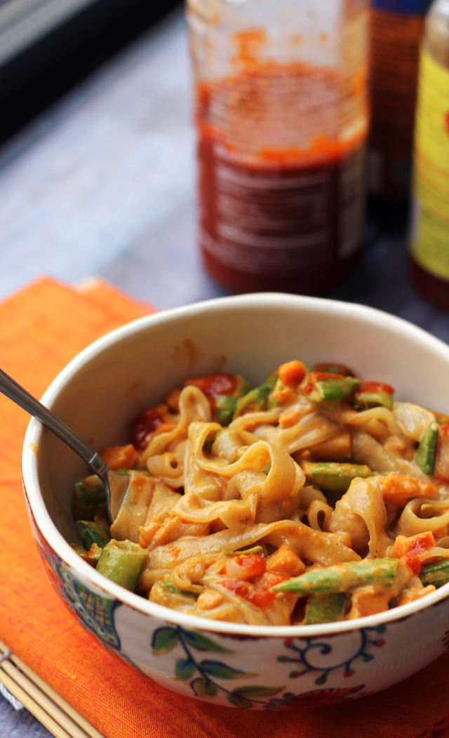 Spicy Thai Peanut Vegetable Curry Noodles | Joanne Eats Well With Others