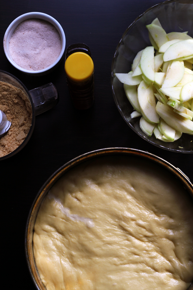 apple pie coffee cake 3