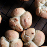 easy cloverfield dinner rolls