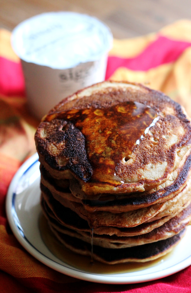 gingerbread yogurt pancakes