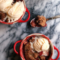 strawberry rhubarb almond butter cookie crumble