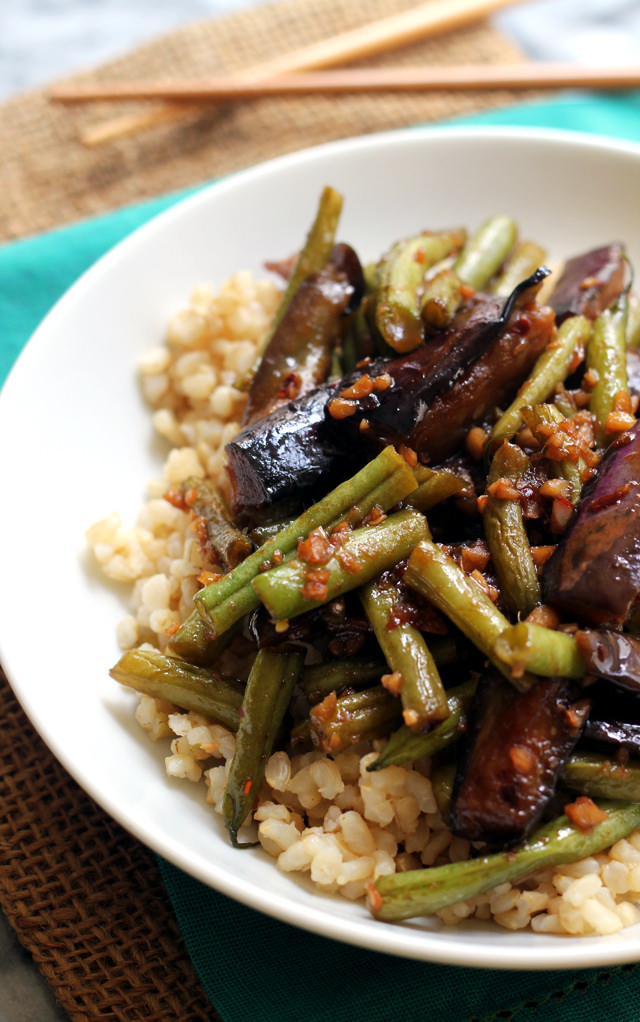 Szechuan Spicy Garlic Eggplant and String Bean Stir Fry | Joanne Eats ...