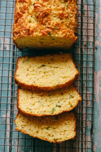 Cheesy Gruyere and Scallion Bread