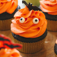 Halloween Ghost Chocolate Cupcakes with Crispy Magic Frosting