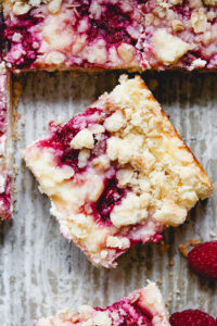 Raspberry Cheesecake Streusel Bars